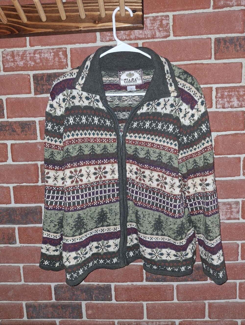 Vintage Tiara International Sweater